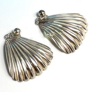 Sterling Silver Clam Shell Earrings Pierced Post Stud 1 1/4 Inches
